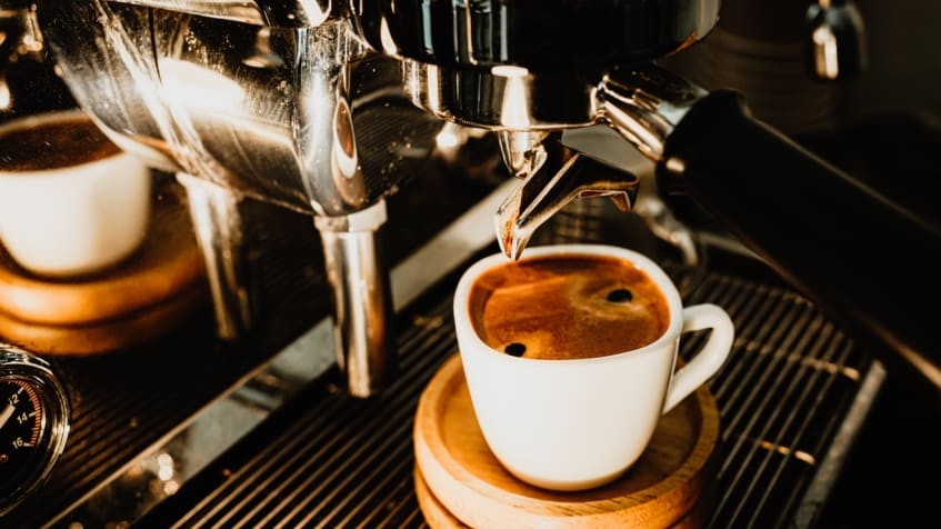 Quanto consuma una macchina del caffè da bar?
