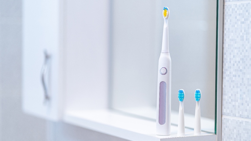 Quanto consuma lo spazzolino elettrico, vantaggi