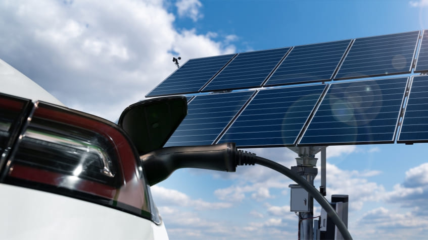 come ricaricare auto elettrica a casa con fotovoltaico