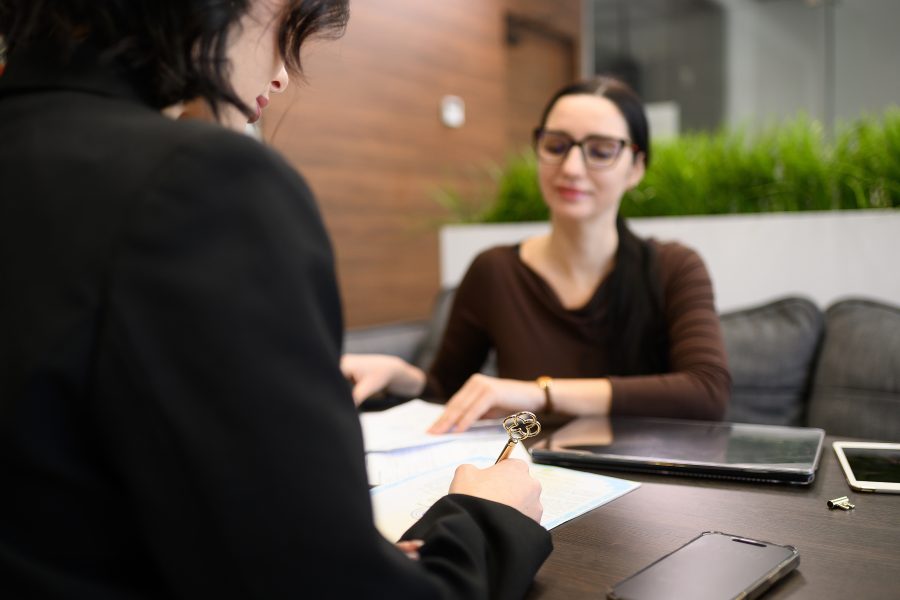 Qual è l'ufficio che tutela i consumatori di luce e gas?